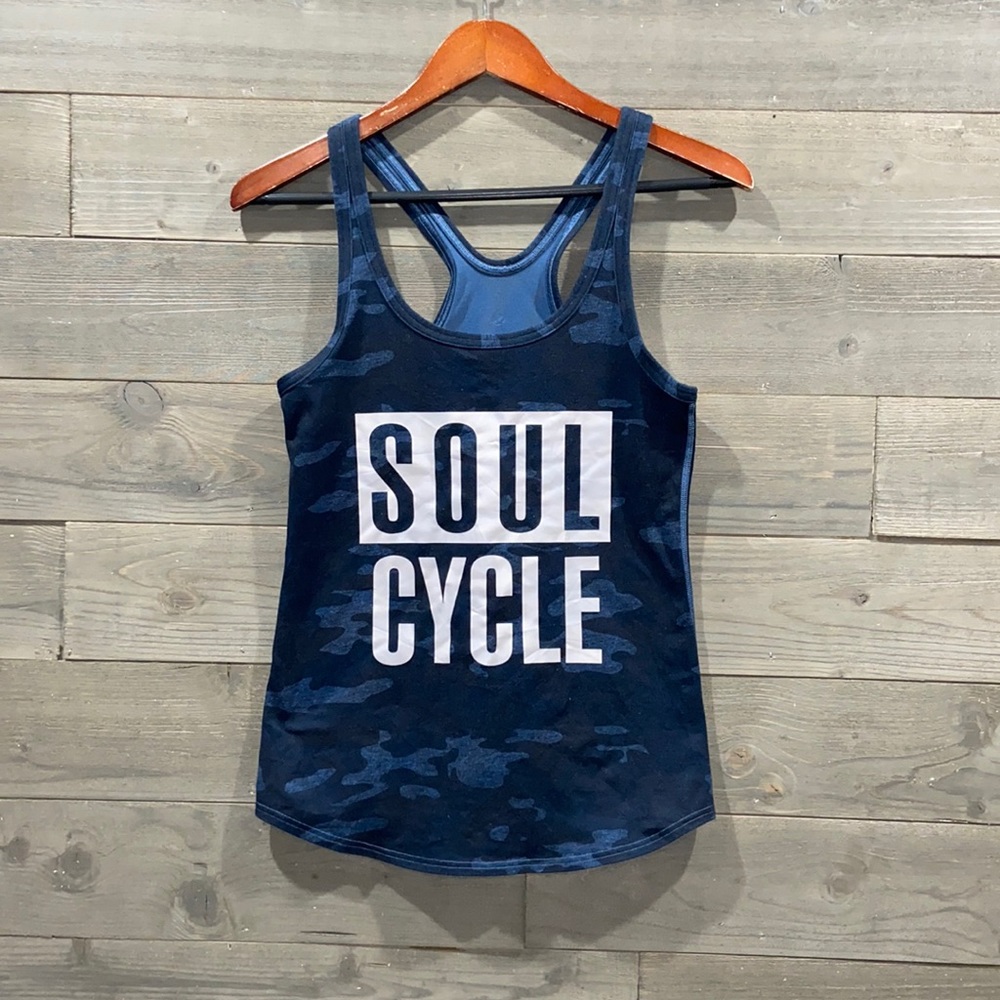 1121 Lululemon women’s tank size 4